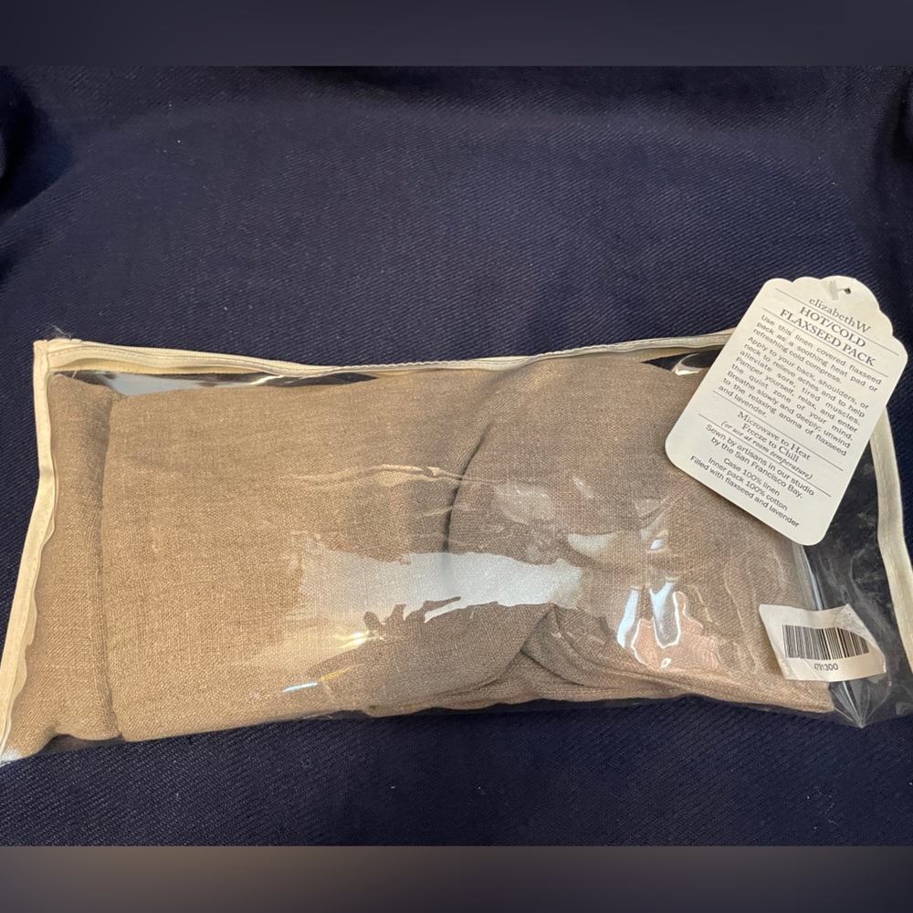 NWT Elizabeth W Reusable Linen Hot/Cold Flaxseed & Lavendar Pack ~12"x6"